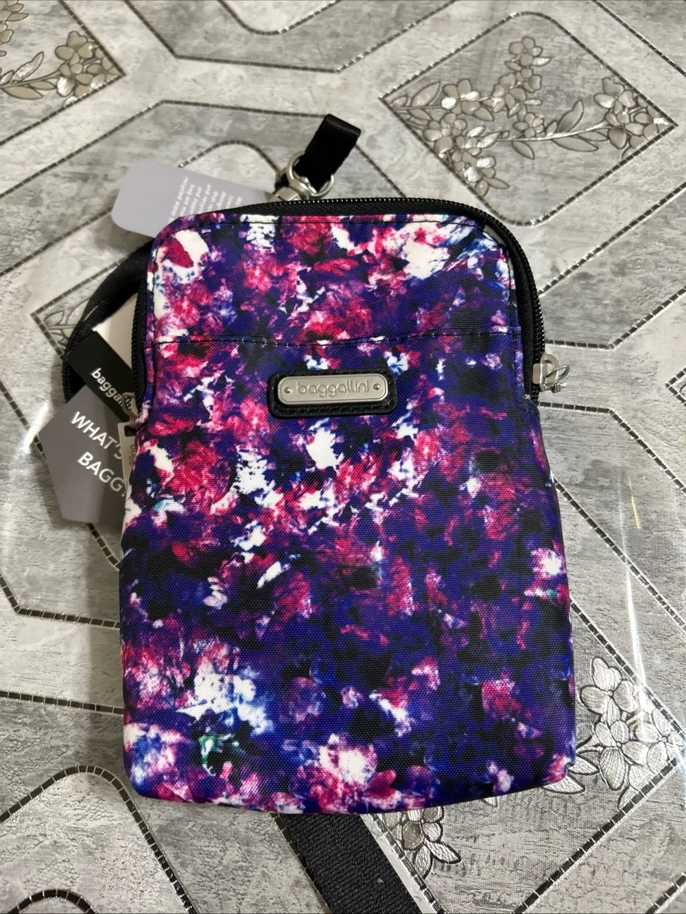 Baggallini True Classic Take Two RFID Crossbody Bag – New with Tags